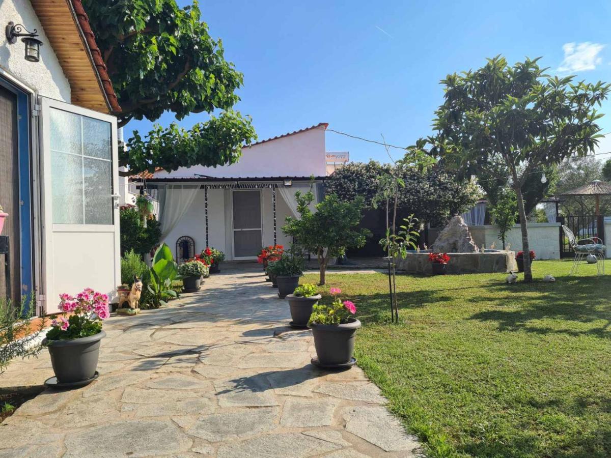 Mom'S Seaside Home Kariani Luaran gambar