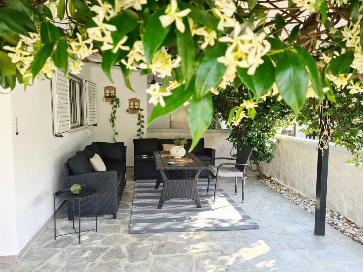 Mom'S Seaside Home Kariani Luaran gambar