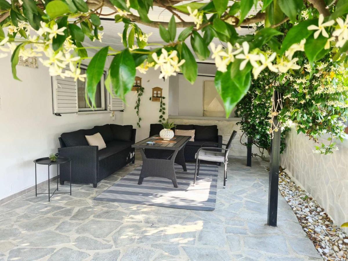 Mom'S Seaside Home Kariani Luaran gambar