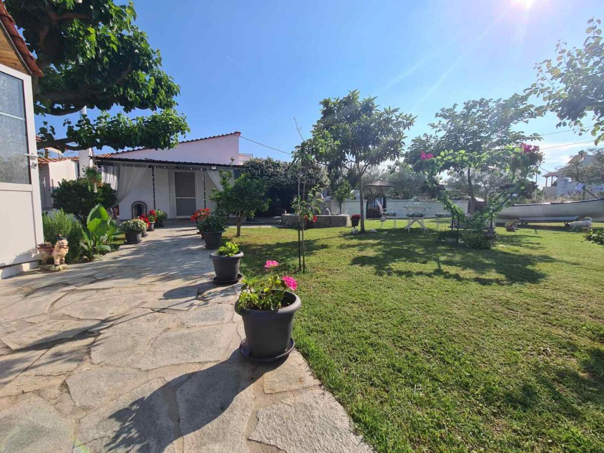 Mom'S Seaside Home Kariani Luaran gambar